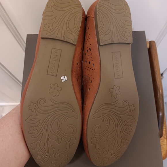 flats - Picture 2 of 5